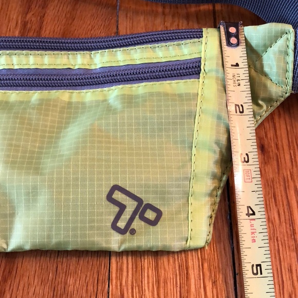 TRAVELON DOUBLE ZIP WAIST PACK NWT LIME GREEN - Picture 4 of 8
